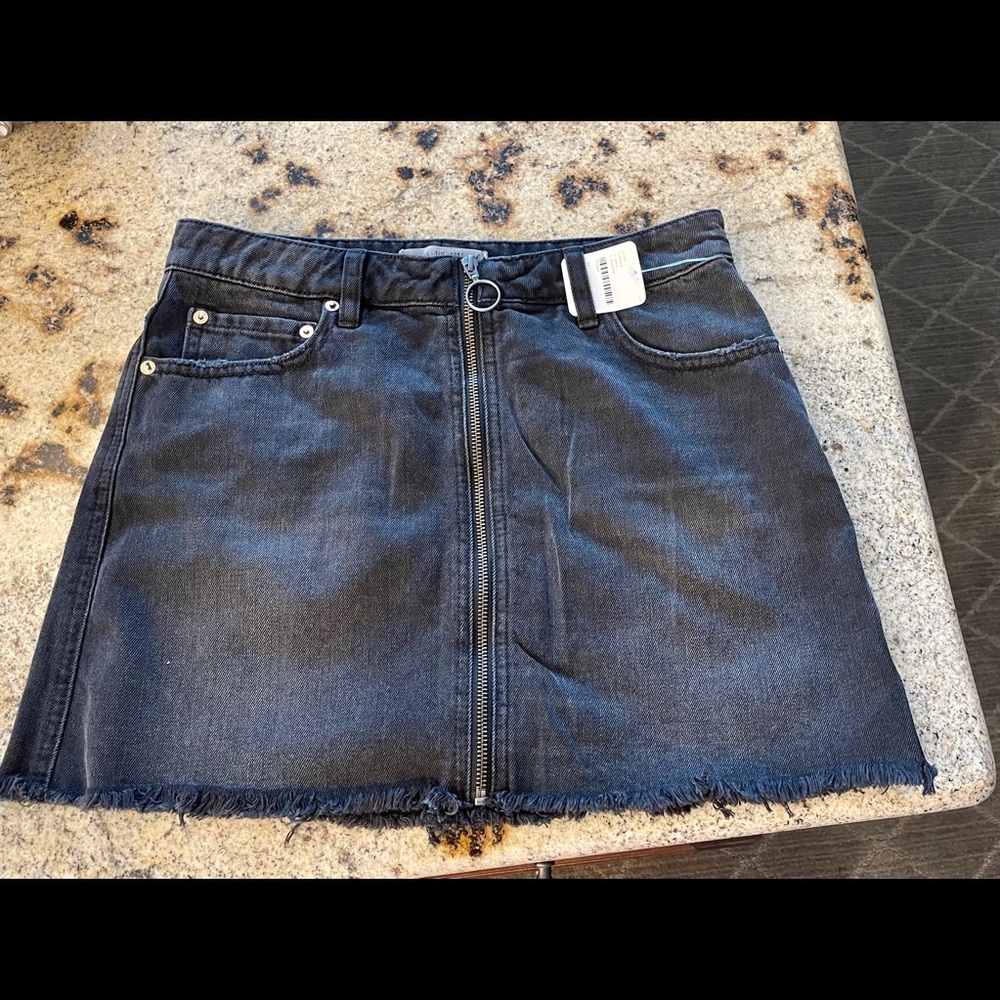 Free People Black Frayed Denim Mini Skirt sz 28 - Picture 2 of 7